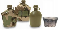Фляжка армейская (пластик) с алюминиевым котелком в чехле